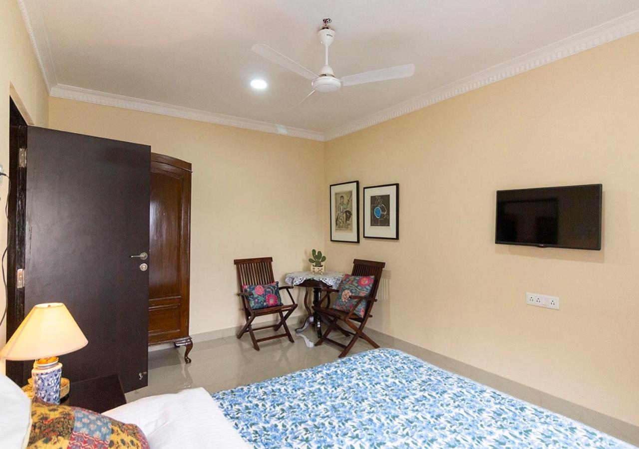 Neelam Bed & Breakfast Kolkata Exterior photo