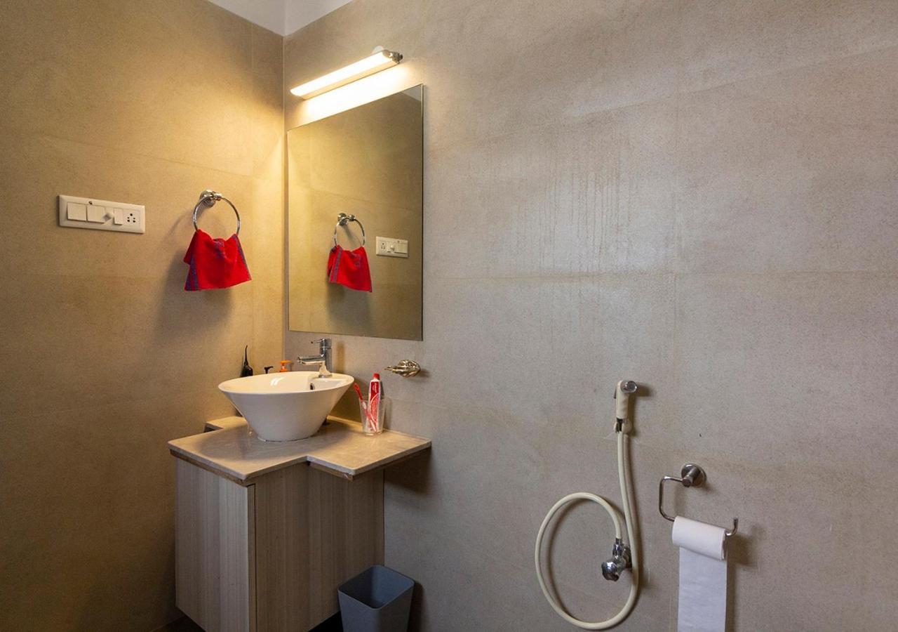 Neelam Bed & Breakfast Kolkata Exterior photo