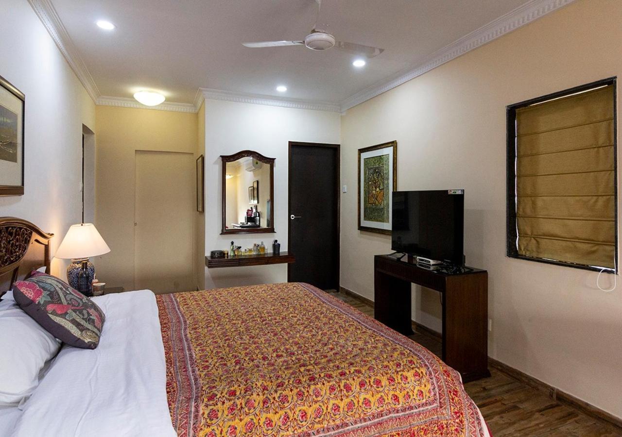 Neelam Bed & Breakfast Kolkata Exterior photo