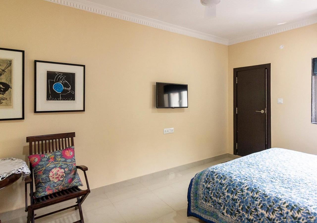 Neelam Bed & Breakfast Kolkata Exterior photo